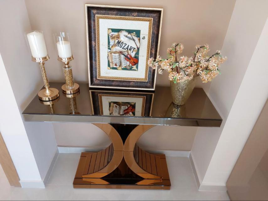 Elegant View - - 3bd